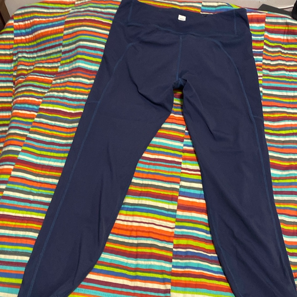Vuori Athletic performance leggings, size large blue back zipper pocket waist